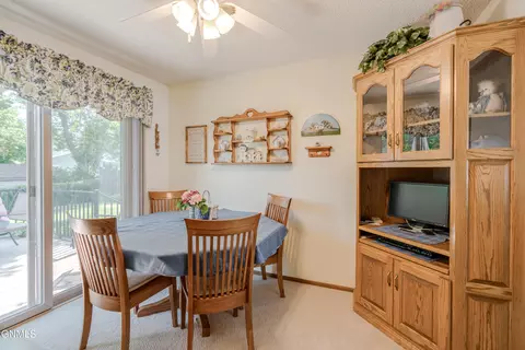 Dining - 806 Johns Dr NE, Mandan, ND 58554 photo 1 of 2