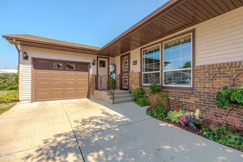 Other - 806 Johns Dr NE, Mandan, ND 58554 photo 12 of 15
