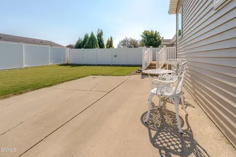 Exterior - 235 Irvine Loop, Bismarck, ND 58504 photo 9 of 12