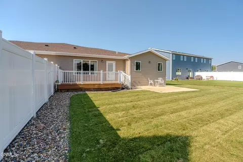 Exterior - 235 Irvine Loop, Bismarck, ND 58504 photo 11 of 12