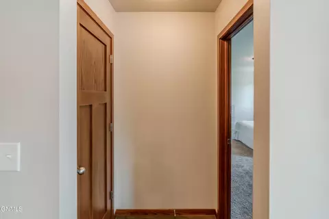 Entry Way - 235 Irvine Loop, Bismarck, ND 58504 photo 4 of 5