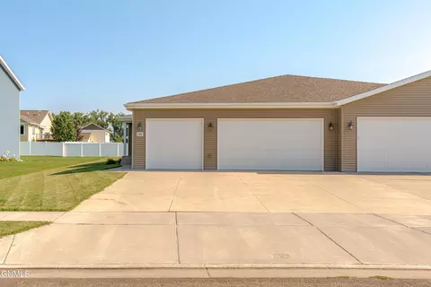Exterior - 235 Irvine Loop, Bismarck, ND 58504 photo 4 of 12