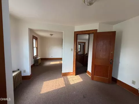 Bedroom - 29 7th Ave W, Dickinson, ND 58601 photo 5 of 7