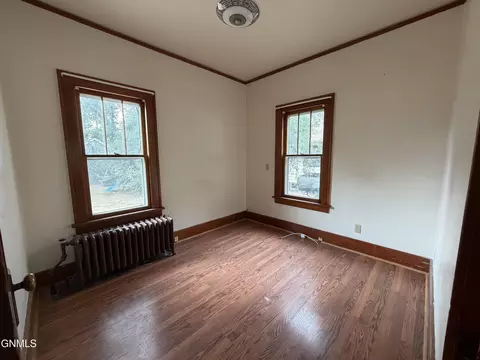 Bedroom - 29 7th Ave W, Dickinson, ND 58601 photo 2 of 7