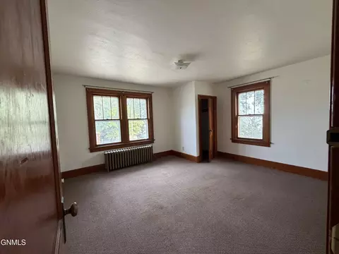 Bedroom - 29 7th Ave W, Dickinson, ND 58601 photo 6 of 7
