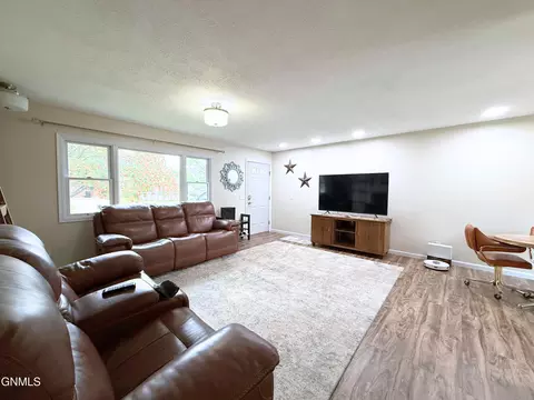 Living - 2316 8th Ave E, Williston, ND 58801 photo 2 of 2