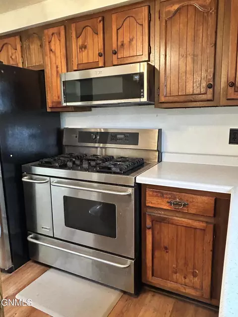 Kitchen - 400 E Main St, Coleharbor, ND 58531 photo 4 of 7