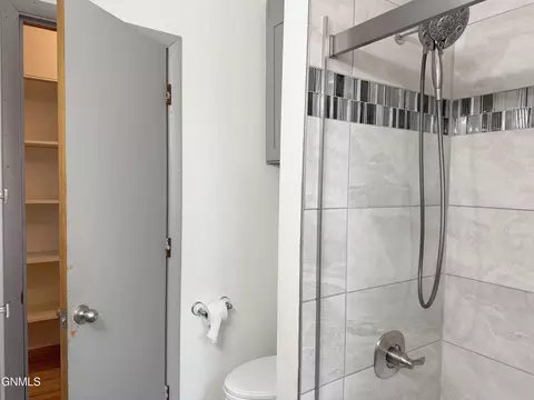 Bath - 2108 Saint Benedict Dr, Bismarck, ND 58501 photo 3 of 4