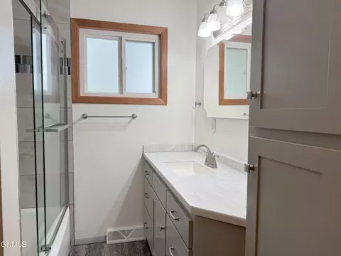 Bath - 2108 Saint Benedict Dr, Bismarck, ND 58501 photo 1 of 4