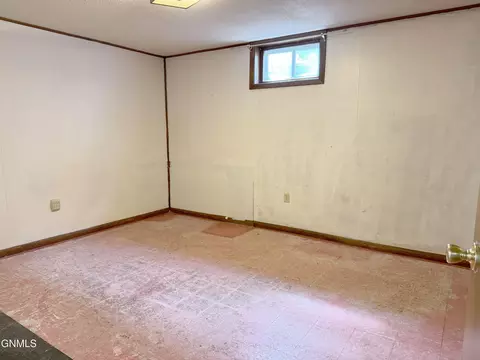 Bedroom - 2108 Saint Benedict Dr, Bismarck, ND 58501 photo 9 of 9