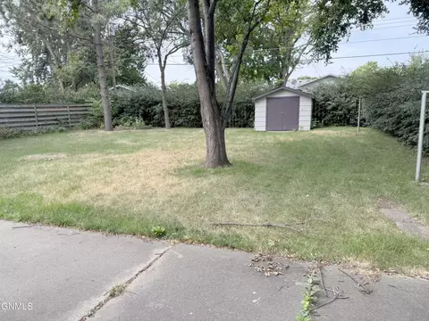 Exterior - 2108 Saint Benedict Dr, Bismarck, ND 58501 photo 3 of 5