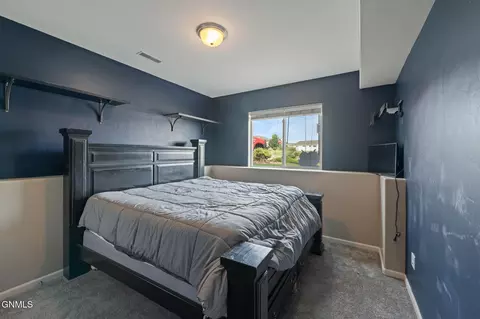 Bedroom - 2113 23rd St W, Williston, ND 58801 photo 6 of 6