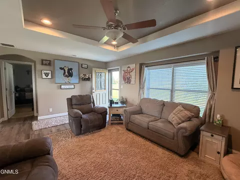 Living - 5467 Nicholas Ave, Williston, ND 58801 photo 2 of 2