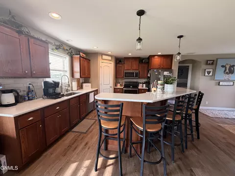 Kitchen - 5467 Nicholas Ave, Williston, ND 58801 photo 6 of 6