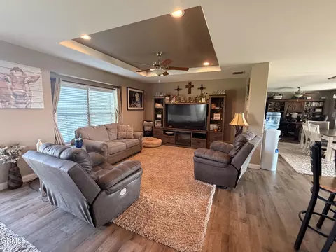 Living - 5467 Nicholas Ave, Williston, ND 58801 photo 1 of 2