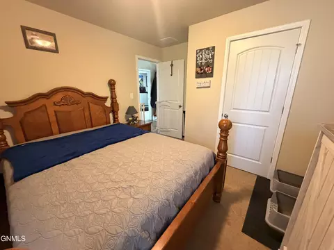 Bedroom - 5467 Nicholas Ave, Williston, ND 58801 photo 5 of 5