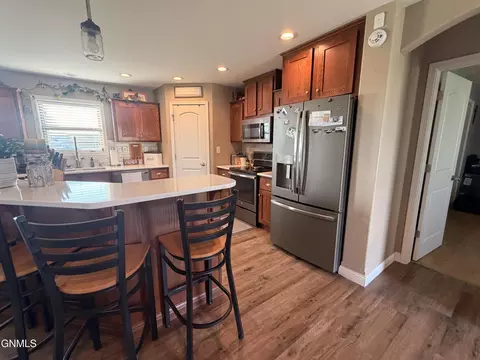 Kitchen - 5467 Nicholas Ave, Williston, ND 58801 photo 5 of 6