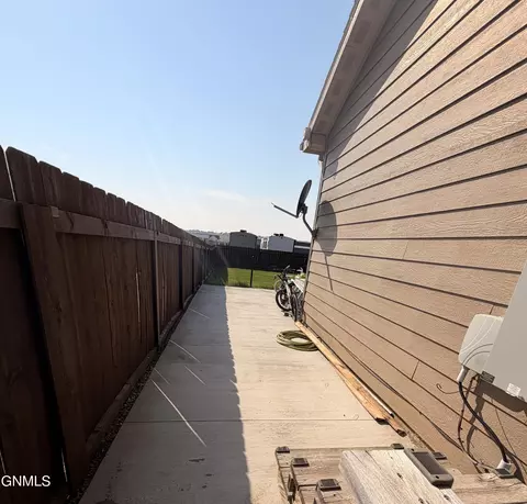 Exterior - 5467 Nicholas Ave, Williston, ND 58801 photo 3 of 10