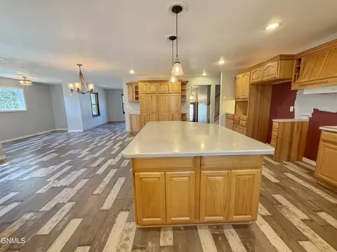 Kitchen - 417 7th St NW, Beulah, ND 58523 photo 5 of 6