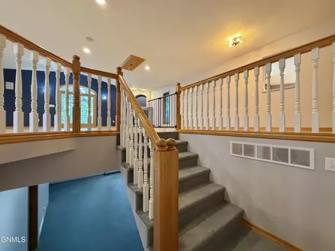 Entry Way - 417 7th St NW, Beulah, ND 58523 photo 5 of 6