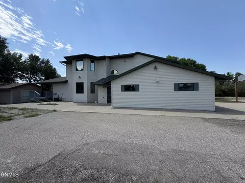 Other - 417 7th St NW, Beulah, ND 58523 photo 14 of 15