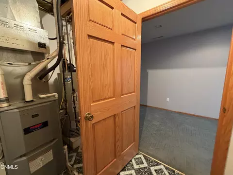Other - 417 7th St NW, Beulah, ND 58523 photo 3 of 15