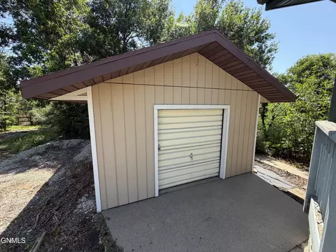Other - 417 7th St NW, Beulah, ND 58523 photo 13 of 15