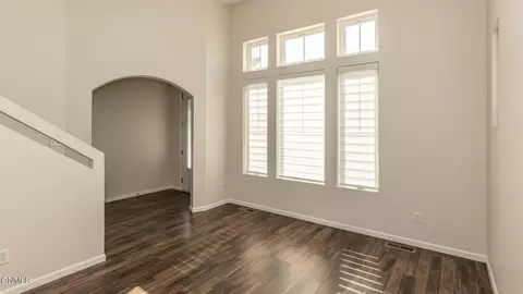 Living - 3215 Kenner Loop, Bismarck, ND 58504 photo 1 of 3