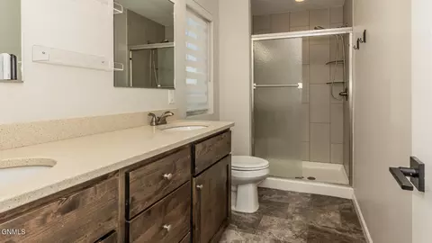 Bath - 3215 Kenner Loop, Bismarck, ND 58504 photo 5 of 9