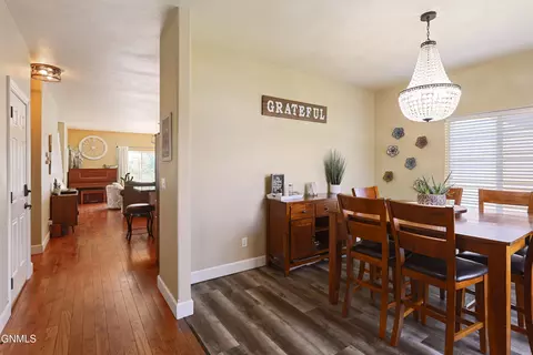 Dining - 1731 25th St W, Williston, ND 58801 photo 2 of 2