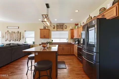 Kitchen - 1731 25th St W, Williston, ND 58801 photo 1 of 5