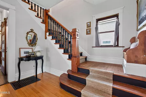 Entry Way - 811 1st Ave E, Williston, ND 58801 photo 4 of 6