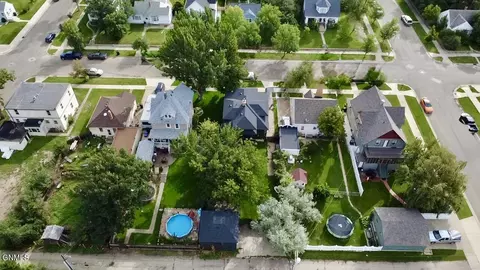 View/Area - 811 1st Ave E, Williston, ND 58801 photo 1 of 3