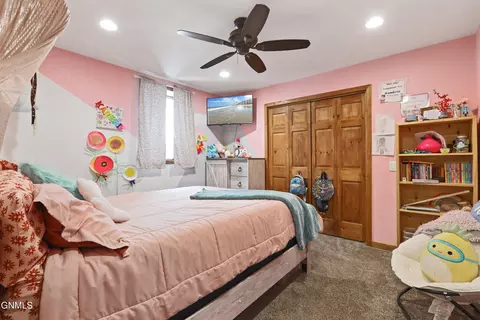 Bedroom - 1525 Creekside Dr W, Williston, ND 58801 photo 5 of 7