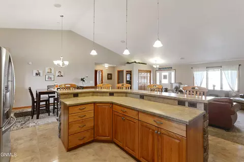 Kitchen - 1525 Creekside Dr W, Williston, ND 58801 photo 3 of 5