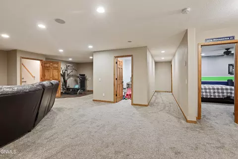 Entry Way - 1525 Creekside Dr W, Williston, ND 58801 photo 1 of 1