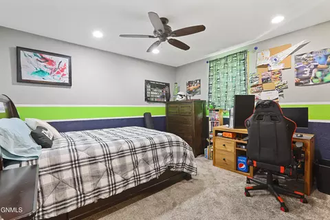 Bedroom - 1525 Creekside Dr W, Williston, ND 58801 photo 6 of 7