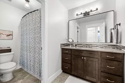 Bath - 603 Wyatt St, Williston, ND 58801 photo 4 of 4