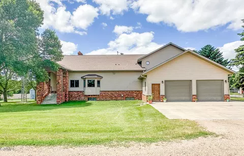 Exterior - 679 38th Ave NE, Bowdon, ND 58418 photo 2 of 18