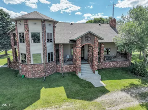 Exterior - 679 38th Ave NE, Bowdon, ND 58418 photo 6 of 18