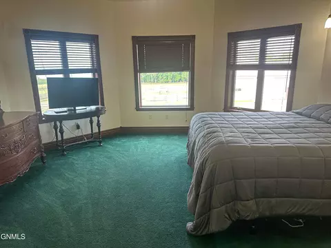 Bedroom - 679 38th Ave NE, Bowdon, ND 58418 photo 2 of 5