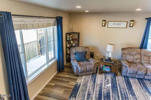 Living - 209 5th St NE, Mandan, ND 58554 photo 2 of 3