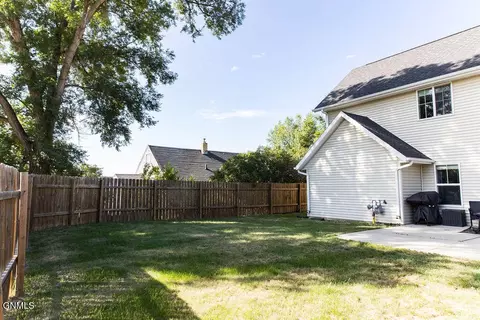Exterior - 209 5th St NE, Mandan, ND 58554 photo 3 of 3