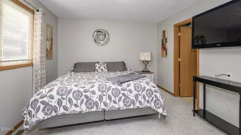 Bedroom - 4020 Arlington Dr S, Bismarck, ND 58503 photo 2 of 5