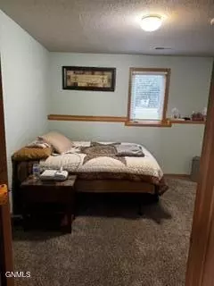 Bedroom - 4020 Arlington Dr S, Bismarck, ND 58503 photo 5 of 5