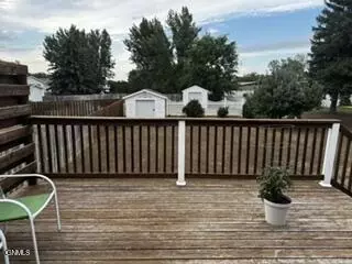 Exterior - 4020 Arlington Dr S, Bismarck, ND 58503 photo 2 of 3
