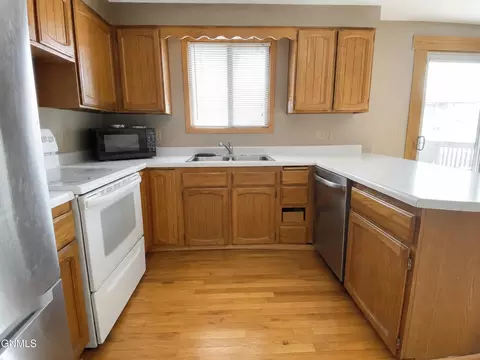 Kitchen - 2114 8th Ave E, Williston, ND 58801 photo 1 of 2