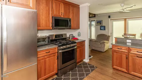 Kitchen - 1917 E Capitol Ave, Bismarck, ND 58501 photo 2 of 4