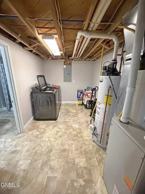 Other - 519 W Highland Dr, Williston, ND 58801 photo 3 of 5