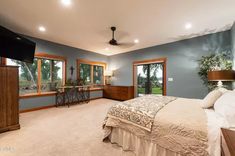 Bedroom - 3228 River Dr N, Mandan, ND 58554 photo 1 of 3